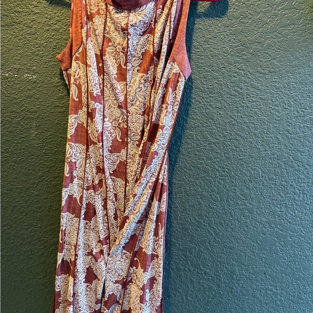 Perceptions Sleeveless Dress - Picture 3 of 3